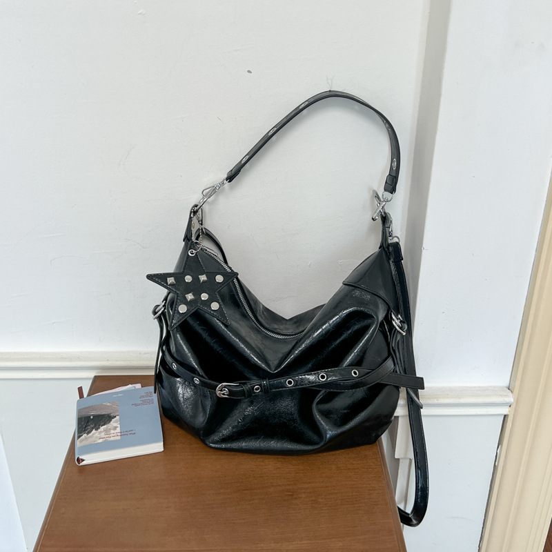 Luxury Y2K Bags - 韓国風ホーボーバッグ 女性用 Y2Kファッション スターペンダント付き 新作ショルダーバッグ 高級