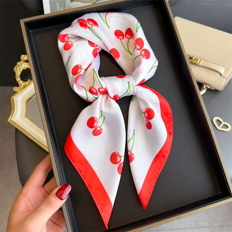 Luxury Bags Cute - 高級スクエアサテンスカーフ女性かわいいフルーツチェリーパターンショールとラップファッション小さなバッグスカーフヘアネクタイバンダナ 70*70 センチメートル