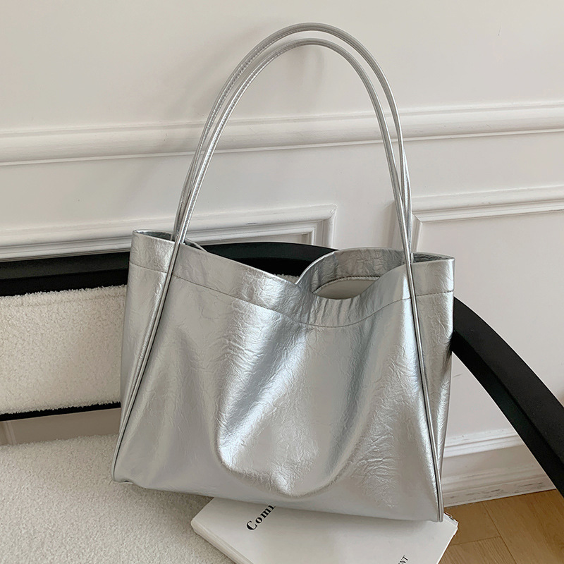 カジュアル大容量トートバッグ通勤デザイナー女性ショルダーバッ - Luxury Bags Trending のレビューと価格
