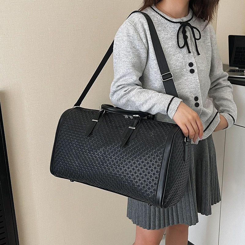 トラベルトート ジム PU レザーバッグ スポーツ ダッフル - Weekender Bag Duffle のレビューと価格