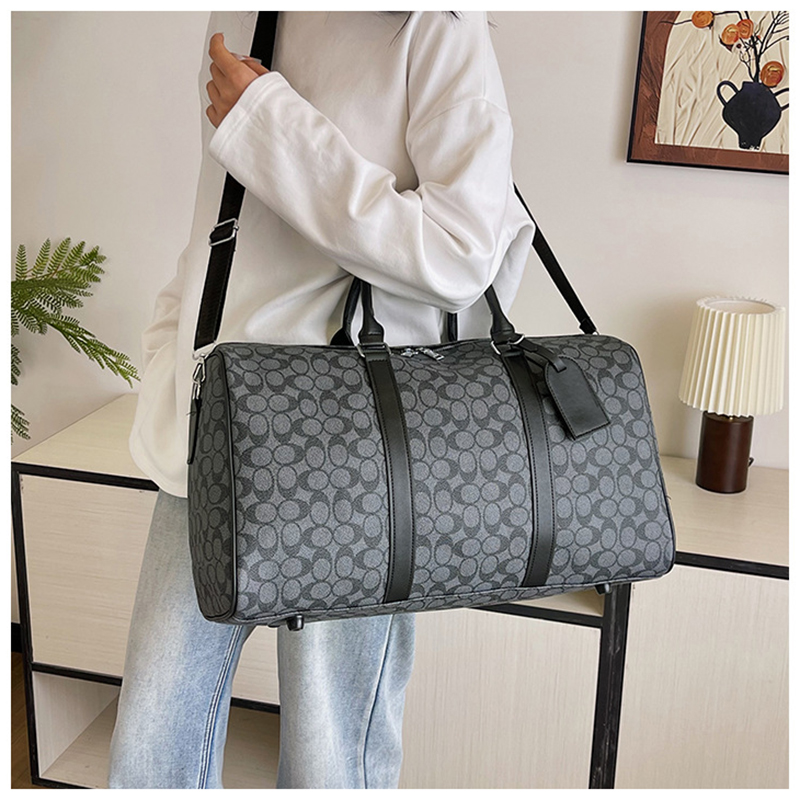 Pu レザージムバッグトラベルトートダッフル女性スポーツフィ - Weekender Bag Duffle のレビューと価格