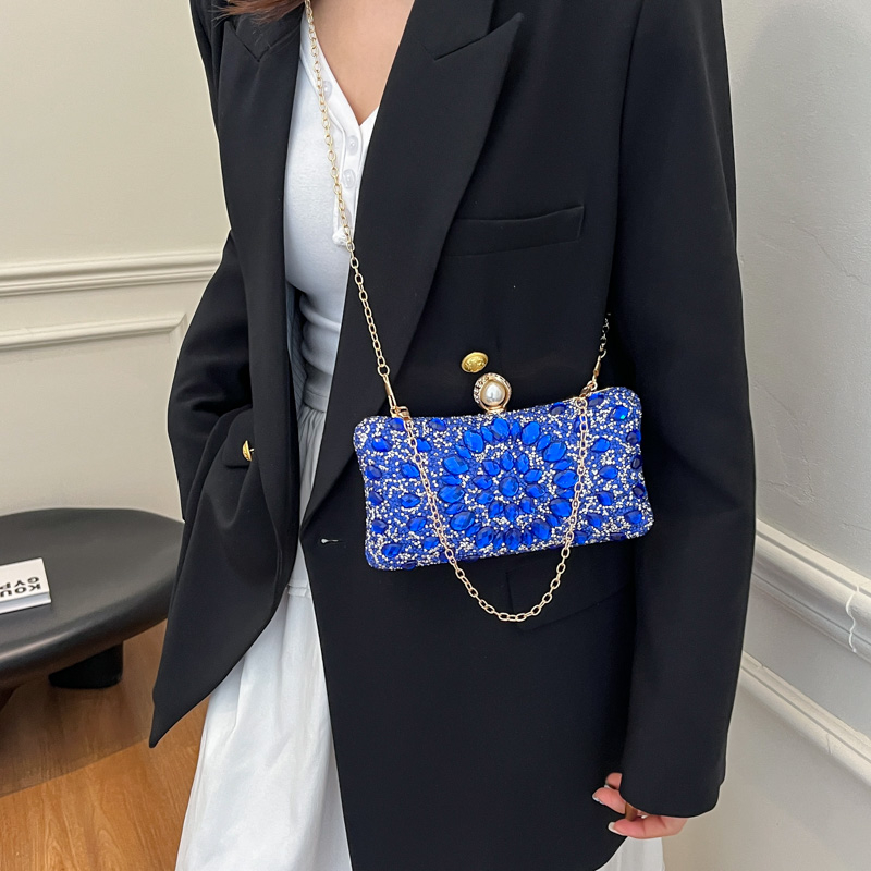 左側小さなダイヤモンドデザインクロスボディバッグ女性のための - Luxury Y2K Bags のレビューと価格