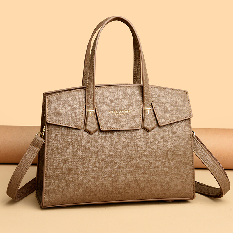 シンプルなヴィンテージ高級デザイントートバッグ大容量すべて一 - Luxury Y2K Bags のレビューと価格