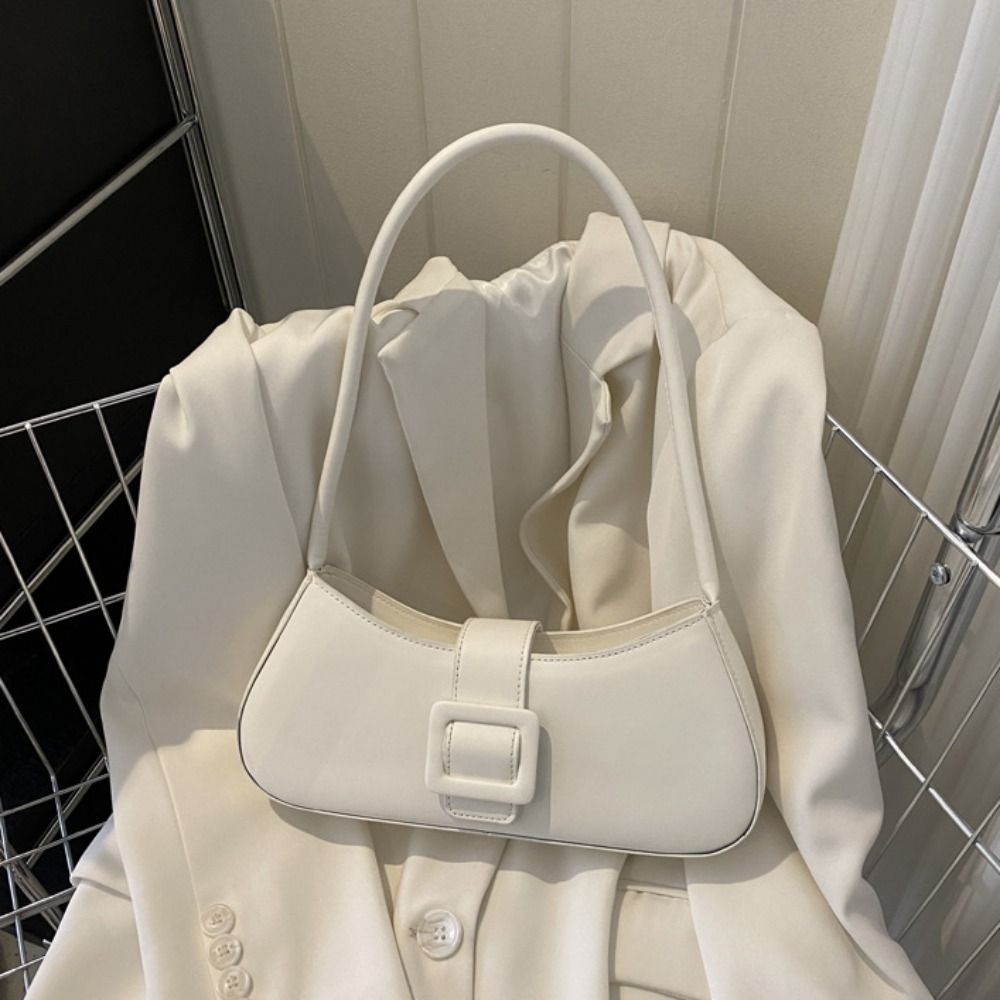 PUレザー脇の下バッグ女性韓国スタイル大容量半月トートバッグ - Luxury Bags Korea のレビューと価格